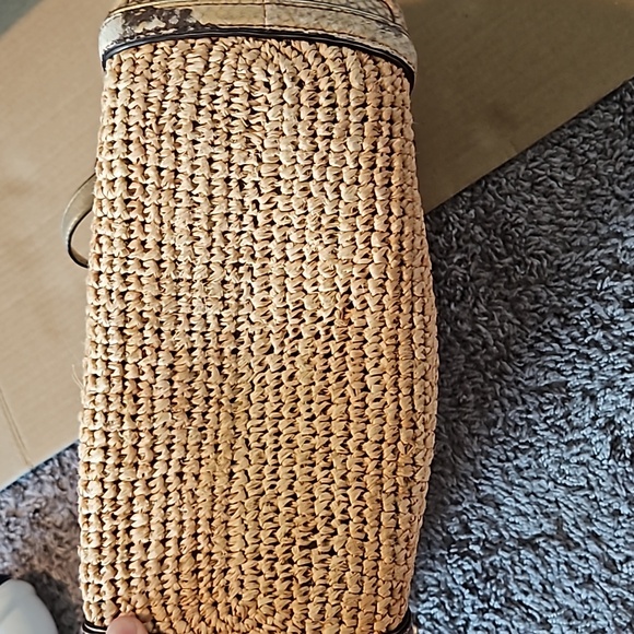 Coach Hampton raffia/straw snakeskin embossed purse - Picture 4 of 14